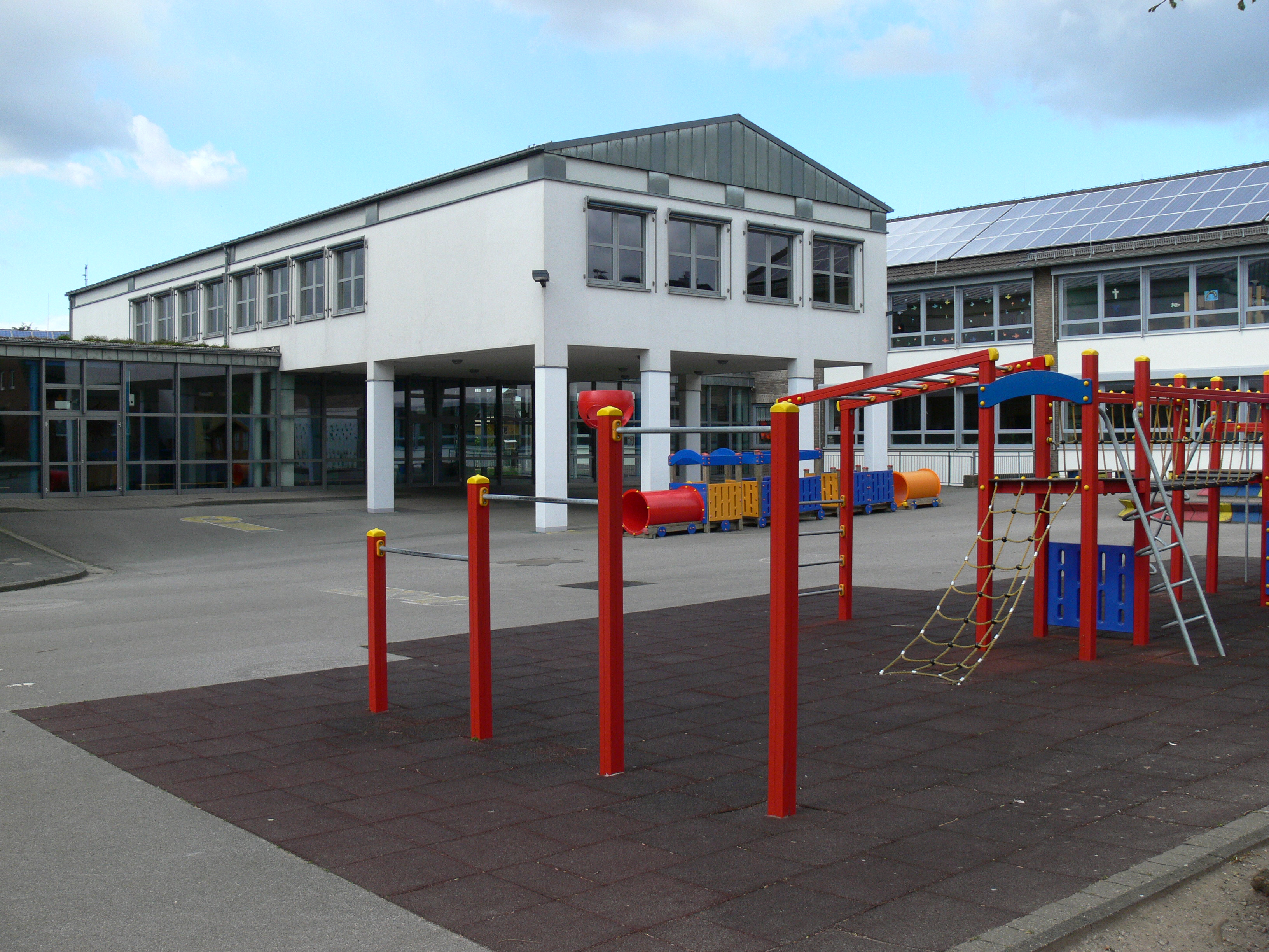 Schulhof Marienschule in Nieukerk