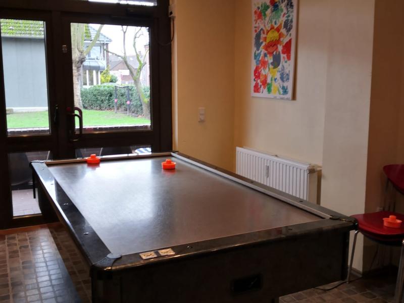 Air Hockey Tisch in der Jugendbegegnungsstätte